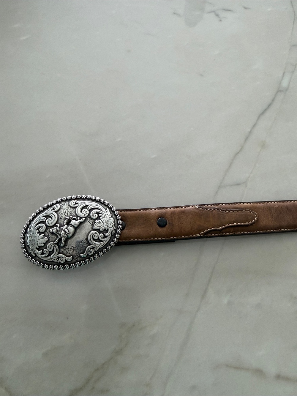 🤠Ladies Brown Genuine Leather Belt with Decorative Silver Western Buckle - Picture 5 of 9